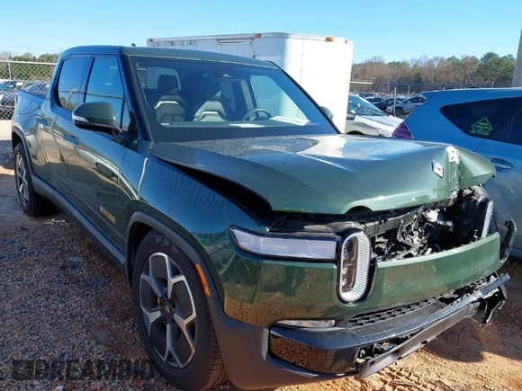 2022 Rivian R1T Adventure Package with VIN 7FCTGAAA2NN006098, listed as a IAAI auction lot 41172815 with 1 mi miles. Bid and sale history available at carsss.com. Image 1.