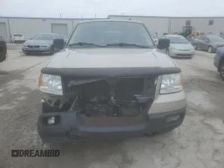 2005 Ford Expedition Special Service with VIN 1FMFU16505LA16305, listed as a Copart auction lot 43919845 with 307,076 mi miles and Salvage Title. Bid and sale history available at carsss.com. Image 5.