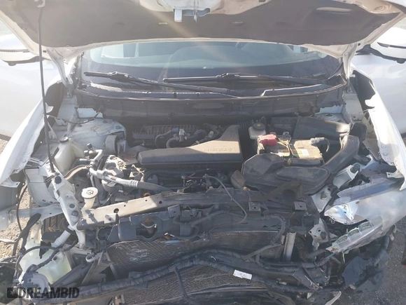 2016 Nissan Rogue SL with VIN 5N1AT2MT5GC816282, listed as a IAAI auction lot 41400951 with 159,230 mi miles. Bid and sale history available at carsss.com. Image 10.
