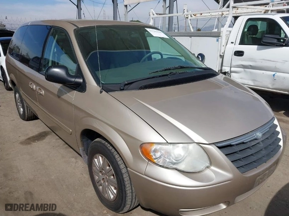 2007 Chrysler Town & Country LWB LX with VIN 2A4GP44R57R166826, listed as a IAAI auction lot 41761230 with 73,432 mi miles. Bid and sale history available at carsss.com. Image 1.