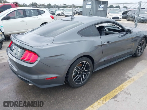 2022 Ford Mustang EcoBoost z VIN 1FA6P8TH4N5105288, wystawiony jako IAAI lot #41528117 z przebiegiem 44 424 mil mil oraz . Historia ofert i sprzedaży dostępna na DreamBid. Obrazek 4.