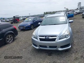 2014 Subaru Legacy Premium z VIN 4S3BMBC64E3035526, wystawiony jako IAAI lot #42254628 z przebiegiem 113 297 mil mil oraz . Historia ofert i sprzedaży dostępna na DreamBid. Obrazek 12.