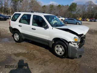 2006 Ford Escape XLS with VIN 1FMYU02Z46KB46719, listed as a Copart auction lot 44072045 with 0 mi miles and Salvage Title. Bid and sale history available at carsss.com. Image 4.