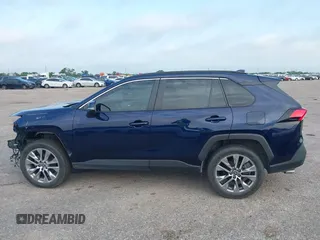 2022 Toyota RAV4 XLE Premium с VIN 2T3C1RFV5NW211019, выставлен на аукционе IAAI как лот 42130420 с пробегом 52 097 миль миль и . История ставок и продаж доступна на DreamBid. Изображение 15.