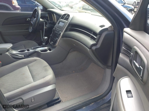 2015 Chevrolet Malibu LS with VIN 1G11A5SL6FF167127, listed as a IAAI auction lot 41606439 with 205,307 mi miles. Bid and sale history available at carsss.com. Image 5.