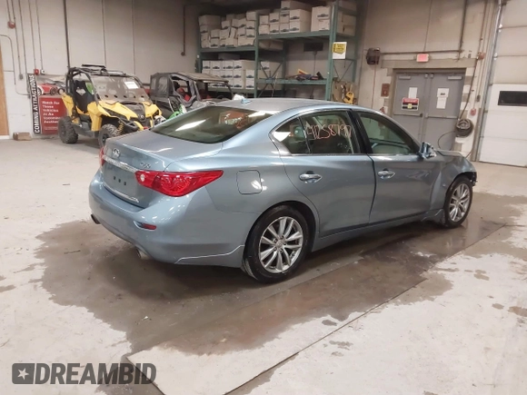2015 Infiniti Q50 Premium with VIN JN1BV7AR2FM414613, listed as a IAAI auction lot 41258797 with 162,822 mi miles. Bid and sale history available at carsss.com. Image 4.