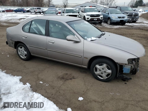 2001 Nissan Altima GXE with VIN 1N4DL01D31C178615, listed as a Copart auction lot 44031605 with 118,707 mi miles and Salvage Title. Bid and sale history available at carsss.com. Image 4.