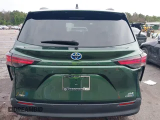 2022 Toyota Sienna XLE with VIN 5TDYSKFC1NS043177, listed as a IAAI auction lot 42495390 with 33,908 mi miles and . Bid and sale history available at DreamBid. Image 16.