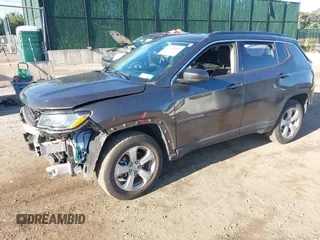 2018 Jeep Compass Latitude z VIN 3C4NJDBB7JT400246, wystawiony jako IAAI lot #42515966 z przebiegiem 39 094 mil mil oraz . Historia ofert i sprzedaży dostępna na DreamBid. Obrazek 18.