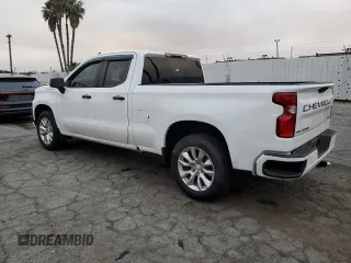2021 Chevrolet Silverado 1500 Custom with VIN 1GCRWBEH9MZ122437, listed as a Copart auction lot 86158574 with 31,865 mi miles and Salvage Title. Bid and sale history available at DreamBid. Image 2.