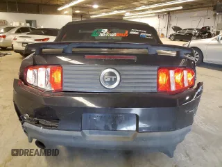 2012 Ford Mustang GT z VIN 1ZVBP8FF8C5229724, wystawiony jako Copart lot #44511305 z przebiegiem 100 214 mil mil oraz Szkoda całkowita • Salvage title. Historia ofert i sprzedaży dostępna na DreamBid. Obrazek 6.