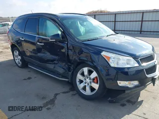 2012 Chevrolet Traverse 1LT z VIN 1GNKVGED2CJ199685, wystawiony jako IAAI lot #42072995 z przebiegiem Nie podano mil oraz . Historia ofert i sprzedaży dostępna na DreamBid. Obrazek 1.