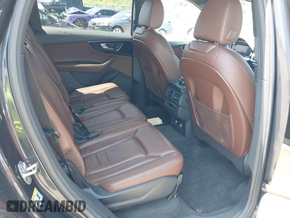2019 Audi Q7 Premium Plus z VIN WA1LAAF75KD012980, wystawiony jako IAAI lot #42205106 z przebiegiem Nie podano mil oraz . Historia ofert i sprzedaży dostępna na DreamBid. Obrazek 8.