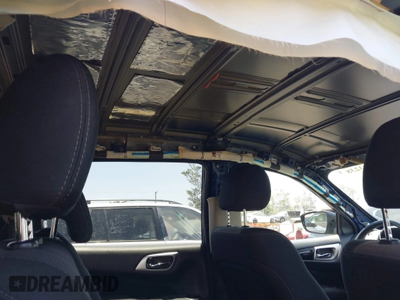 2017 Nissan Pathfinder Platinum with VIN 5N1DR2MN0HC616120, listed as a IAAI auction lot 42493238 with 90,960 mi miles and . Bid and sale history available at DreamBid. Image 6.