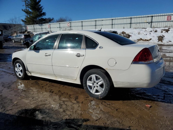 2009 Chevrolet Impala LS with VIN 2G1WB57K791222358, listed as a Copart auction lot 46421245 with 194,228 mi miles and Clean Title. Bid and sale history available at DreamBid. Image 2.