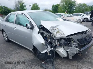 2010 Toyota Corolla z VIN JTDBU4EE4A9095569, wystawiony jako IAAI lot #42294127 z przebiegiem 134 869 mil mil oraz . Historia ofert i sprzedaży dostępna na DreamBid. Obrazek 1.