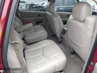 2005 GMC Yukon SLT with VIN 1GKEC13T85J178091, listed as a IAAI auction lot 41340788 with 160,587 mi miles. Bid and sale history available at carsss.com. Image 8.