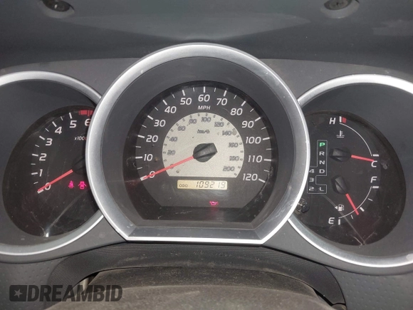 2005 Toyota Tacoma PreRunner z VIN 5TEJU62N65Z094557, wystawiony jako IAAI lot #41990607 z przebiegiem 109 219 mil mil oraz . Historia ofert i sprzedaży dostępna na DreamBid. Obrazek 7.
