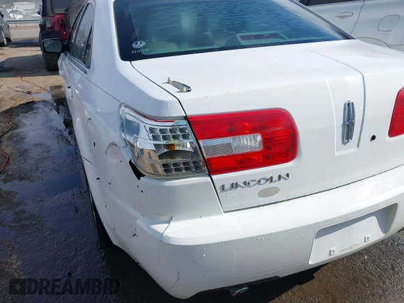 2007 Lincoln MKZ with VIN 3LNHM26T17R658422, listed as a IAAI auction lot 41664962 with 239,576 mi miles. Bid and sale history available at carsss.com. Image 17.