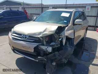 2011 Toyota Highlander Limited with VIN 5TDDK3EH2BS049549, listed as a IAAI auction lot 41838695 with 145,638 mi miles. Bid and sale history available at carsss.com. Image 19.