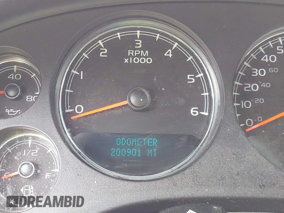 2013 Chevrolet Suburban LT with VIN 1GNSKJE74DR166223, listed as a IAAI auction lot 42172184 with 200,901 mi miles and . Bid and sale history available at DreamBid. Image 15.