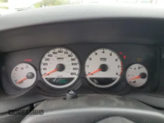 2005 Dodge Neon SXT z VIN 1B3ES56C25D256947, wystawiony jako Copart lot #55819975 z przebiegiem 110 865 mil mil oraz Szkody całkowita. Historia ofert i sprzedaży dostępna na DreamBid. Obrazek 9.
