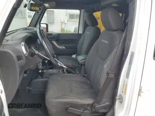 2018 Jeep Wrangler Unlimited Sahara with VIN 1C4HJWEG5JL918366, listed as a Copart auction lot 55943685 with 112,006 mi miles and Clean title. Bid and sale history available at DreamBid. Image 7.