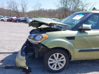 2013 Kia Soul ! with VIN KNDJT2A67D7602059, listed as a IAAI auction lot 38549274 with 92,118 mi miles. Bid and sale history available at carsss.com. Image 14.