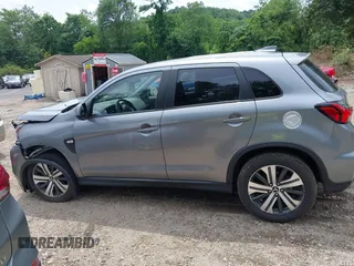 2022 Mitsubishi Outlander ES с VIN JA4ARUAU6NU023375, выставлен на аукционе IAAI как лот 42547104 с пробегом 20 720 миль миль и . История ставок и продаж доступна на DreamBid. Изображение 14.