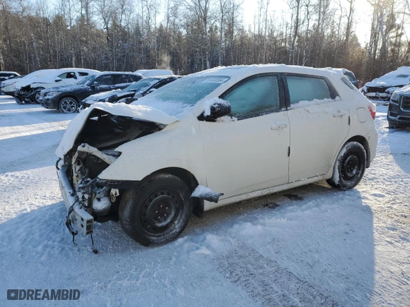 2013 Toyota Matrix L with VIN 2T1KU4EE7DC920678, listed as a Copart auction lot 81830364 with 281,081 mi miles and Salvage Title. Bid and sale history available at carsss.com. Image 1.