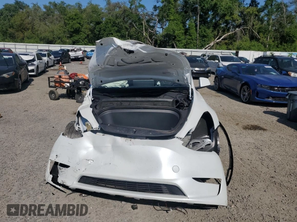 2024 Tesla Model Y Performance with VIN 7SAYGDEF4RF064210, listed as a Copart auction lot 52498805 with 14,318 mi miles and Non Repairable. Bid and sale history available at DreamBid. Image 5.