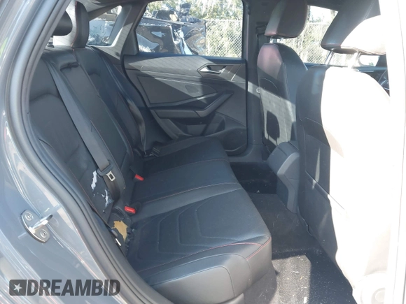 2019 Volkswagen Jetta GLI S z VIN 3VW6T7BU5KM169132, wystawiony jako IAAI lot #41599605 z przebiegiem 59 744 mil mil oraz . Historia ofert i sprzedaży dostępna na DreamBid. Obrazek 8.