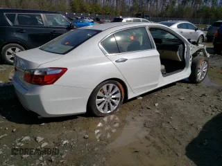 2013 Honda Accord Sdn EX-L with VIN 1HGCR2F84DA209027, listed as a Copart auction lot 48967195 with Not Provided miles and Non Repairable. Bid and sale history available at carsss.com. Image 3.