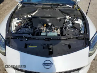 2023 Nissan Z Performance z VIN JN1BZ4BHXPM311269, wystawiony jako Copart lot #75271644 z przebiegiem 10 711 mil mil oraz Szkoda całkowita • Salvage title. Historia ofert i sprzedaży dostępna na DreamBid. Obrazek 11.