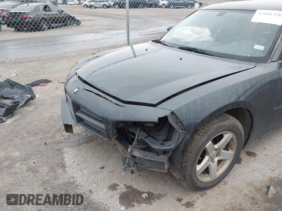 2008 Dodge Charger z VIN 2B3KA43R88H204836, wystawiony jako IAAI lot #42101356 z przebiegiem 289 267 mil mil oraz . Historia ofert i sprzedaży dostępna na DreamBid. Obrazek 6.