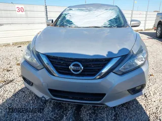 2017 Nissan Altima SL z VIN 1N4AL3AP7HC145805, wystawiony jako IAAI lot #41391734 z przebiegiem 121 753 mil mil oraz . Historia ofert i sprzedaży dostępna na DreamBid. Obrazek 12.