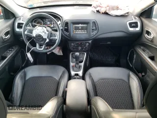 2019 Jeep Compass Latitude with VIN 3C4NJDBB9KT827915, listed as a Copart auction lot 85757104 with 14,713 mi miles and Salvage Title. Bid and sale history available at DreamBid. Image 8.