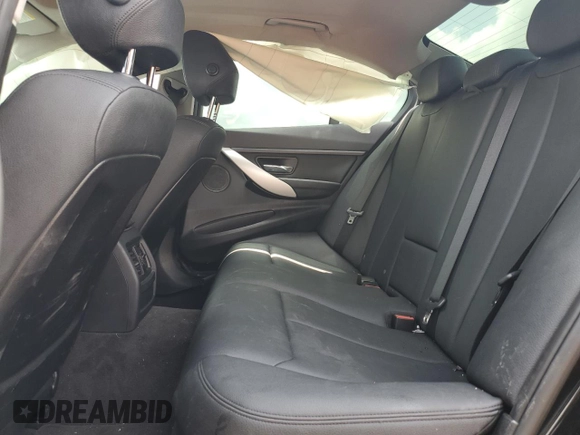 2014 BMW 3 Series 320i with VIN WBA3B1C56EK131723, listed as a Copart auction lot 54686025 with 95,105 mi miles and Salvage title. Bid and sale history available at DreamBid. Image 10.