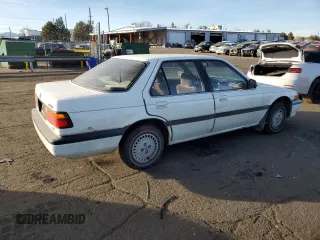 1987 Honda Accord z VIN JHMCA5633HC044303, wystawiony jako Copart lot #85697384 z przebiegiem 19 871 mil mil oraz Nie do naprawy • Non repairable. Historia ofert i sprzedaży dostępna na DreamBid. Obrazek 3.