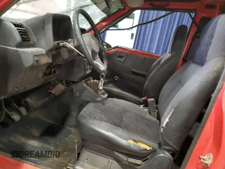 1994 Geo Tracker z VIN 2CNBE18U3R6952403, wystawiony jako Copart lot #79038524 z przebiegiem 271 461 mil mil oraz Szkody całkowita. Historia ofert i sprzedaży dostępna na DreamBid. Obrazek 7.