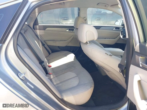 2016 Hyundai Sonata Hybrid SE with VIN KMHE24L15GA025570, listed as a IAAI auction lot 41735029 with 142,346 mi miles. Bid and sale history available at carsss.com. Image 8.