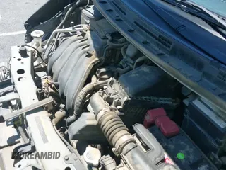 2016 Nissan Note SV z VIN 3N1CE2CP4GL407211, wystawiony jako IAAI lot #42359339 z przebiegiem 106 625 mil mil oraz . Historia ofert i sprzedaży dostępna na DreamBid. Obrazek 13.