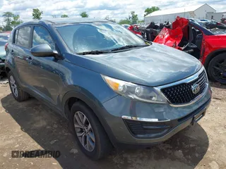2015 Kia Sportage LX z VIN KNDPB3AC7F7677114, wystawiony jako IAAI lot #42343307 z przebiegiem 147 263 mil mil oraz . Historia ofert i sprzedaży dostępna na DreamBid. Obrazek 1.