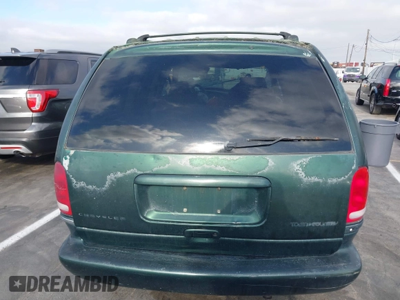 1997 Chrysler Town & Country LXi with VIN 1C4GP54L1VB213059, listed as a IAAI auction lot 39378181 with 1 mi miles. Bid and sale history available at carsss.com. Image 15.