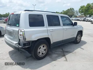 2012 Jeep Patriot Sport z VIN 1C4NJPBA0CD632446, wystawiony jako IAAI lot #42210691 z przebiegiem 163 459 mil mil oraz . Historia ofert i sprzedaży dostępna na DreamBid. Obrazek 4.