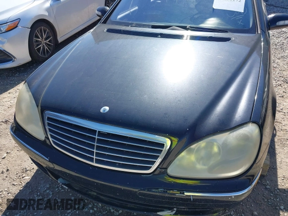 2003 Mercedes-Benz S-Class 4.3L with VIN WDBNG70J33A366275, listed as a IAAI auction lot 41856172 with 1 mi miles. Bid and sale history available at carsss.com. Image 6.