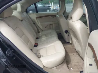2010 Volvo S80 I6 z VIN YV1960AS7A1114315, wystawiony jako IAAI lot #42360686 z przebiegiem 131 452 mil mil oraz . Historia ofert i sprzedaży dostępna na DreamBid. Obrazek 8.