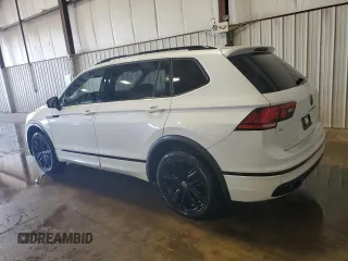 2022 Volkswagen Tiguan SE R-Line Black z VIN 3VV8B7AX3NM092731, wystawiony jako Copart lot #63430355 z przebiegiem 23 435 mil mil oraz Szkoda całkowita • Salvage title. Historia ofert i sprzedaży dostępna na DreamBid. Obrazek 2.