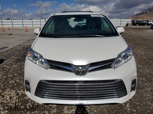 2019 Toyota Sienna XLE Auto Access Seat with VIN 5TDYZ3DC5KS976483, listed as a Copart auction lot 47670555 with 129,331 mi miles and Clean Title. Bid and sale history available at carsss.com. Image 5.