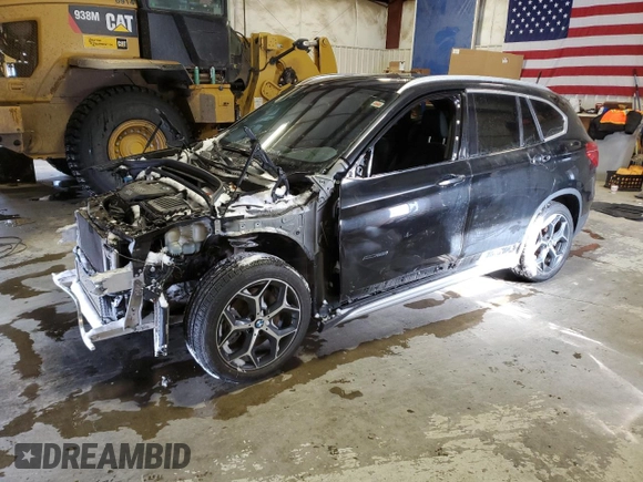 2018 BMW X1 xDrive28i with VIN WBXHT3C35J5K30657, listed as a Copart auction lot 43612815 with 61,181 mi miles and Salvage Title. Bid and sale history available at carsss.com. Image 1.